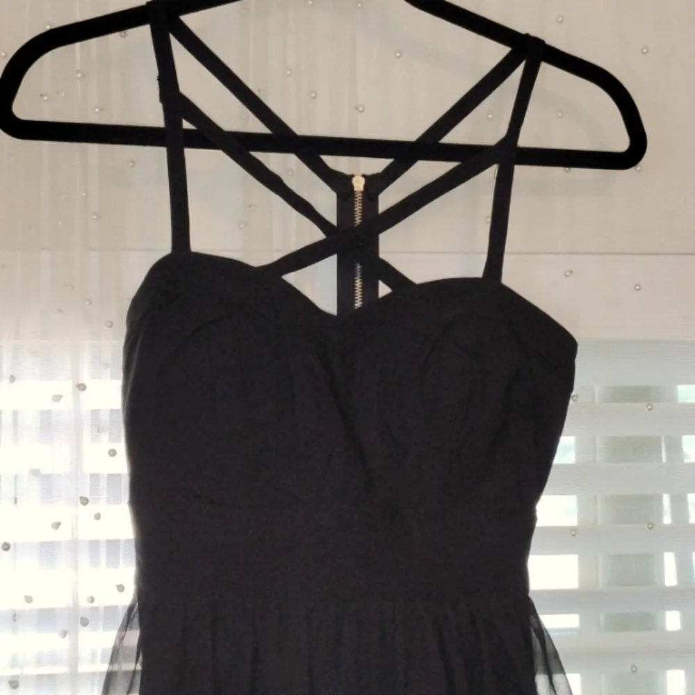 TRIXXI Cutout Neckline High Low Chiffon Dress,  Size 3